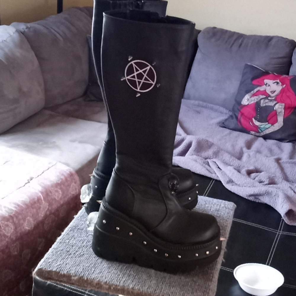 Demonia add satan boots - Picture 1 of 8